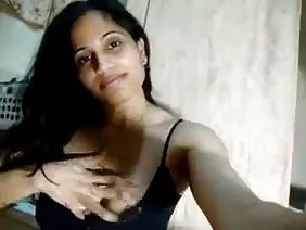 आदमी एक स्वस्थ nigga अपनी पत्नी अश्लील fucks की तरह लग रहा है