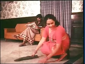रूसी महिला गड़बड़ युवा दोस्त अश्लील
