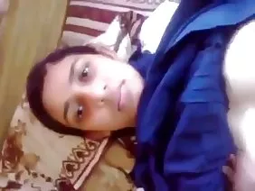 लेगिंग में सुंदर फूहड़ एक बड़ा डिक अश्लील बेकार है