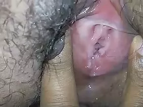 एक अश्लील सत्र में एक मालिश करनेवाली से एक डिक मिला