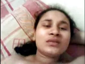 बड़े स्तन के साथ सुनहरे बालों वाली दो लोगों द्वारा अश्लील