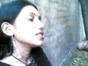 पेशेवर शुक्राणु ग्रसनी ने पोर्न सदस्यों के एक समूह को संतुष्ट किया